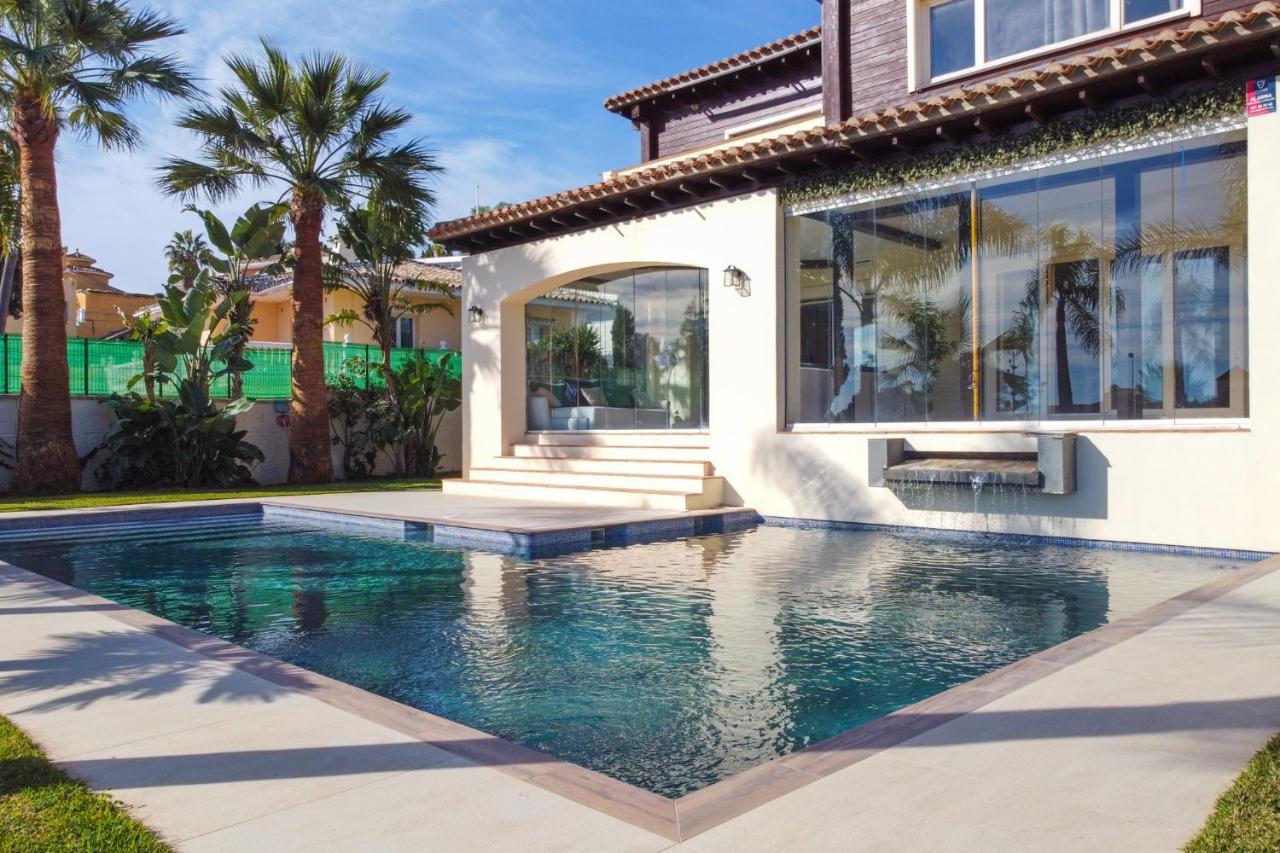Villa Lets In The Sun Crystal