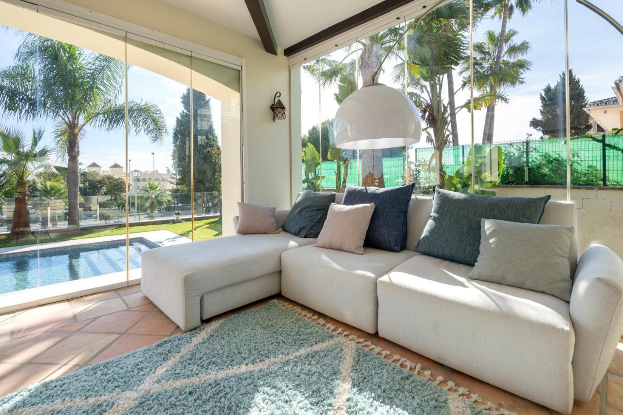 Lets In The Sun Crystal Villa *