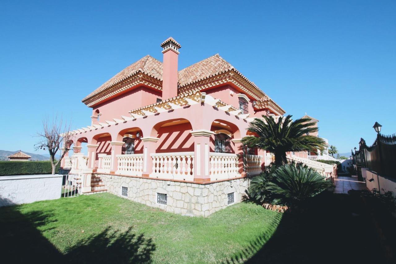 Tess Cari * Alhaurín de la Torre