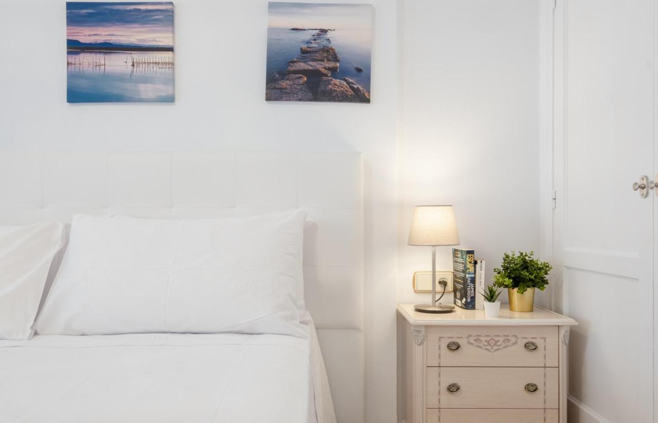 La Maricita Cristianos - Front & Sea View Apartment