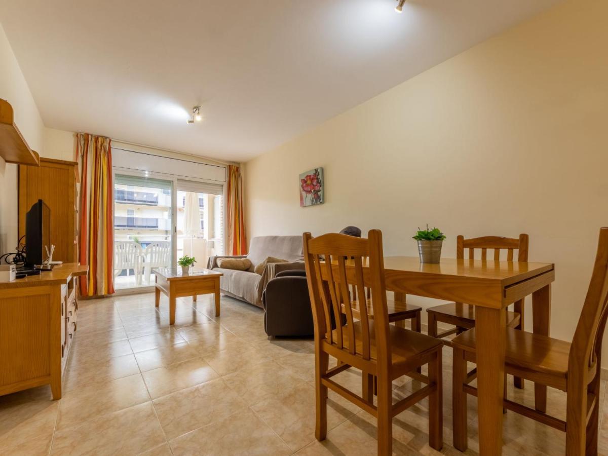 Nova Pineda-9 By Interhome