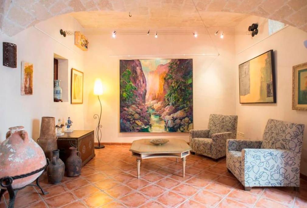 Charming Townhouse 7 Pax Wifi/aircon - Ca's Padri
