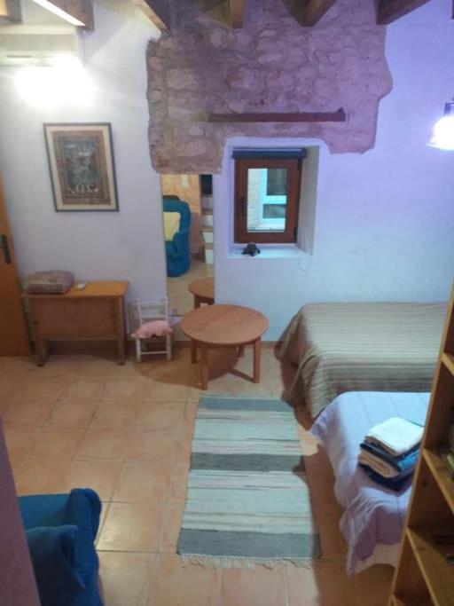 Charming Townhouse 7 Pax Wifi/aircon - Ca's Padri
