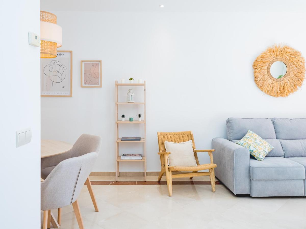 Cubo's & Parking Jardines De Don Carlos Apartment