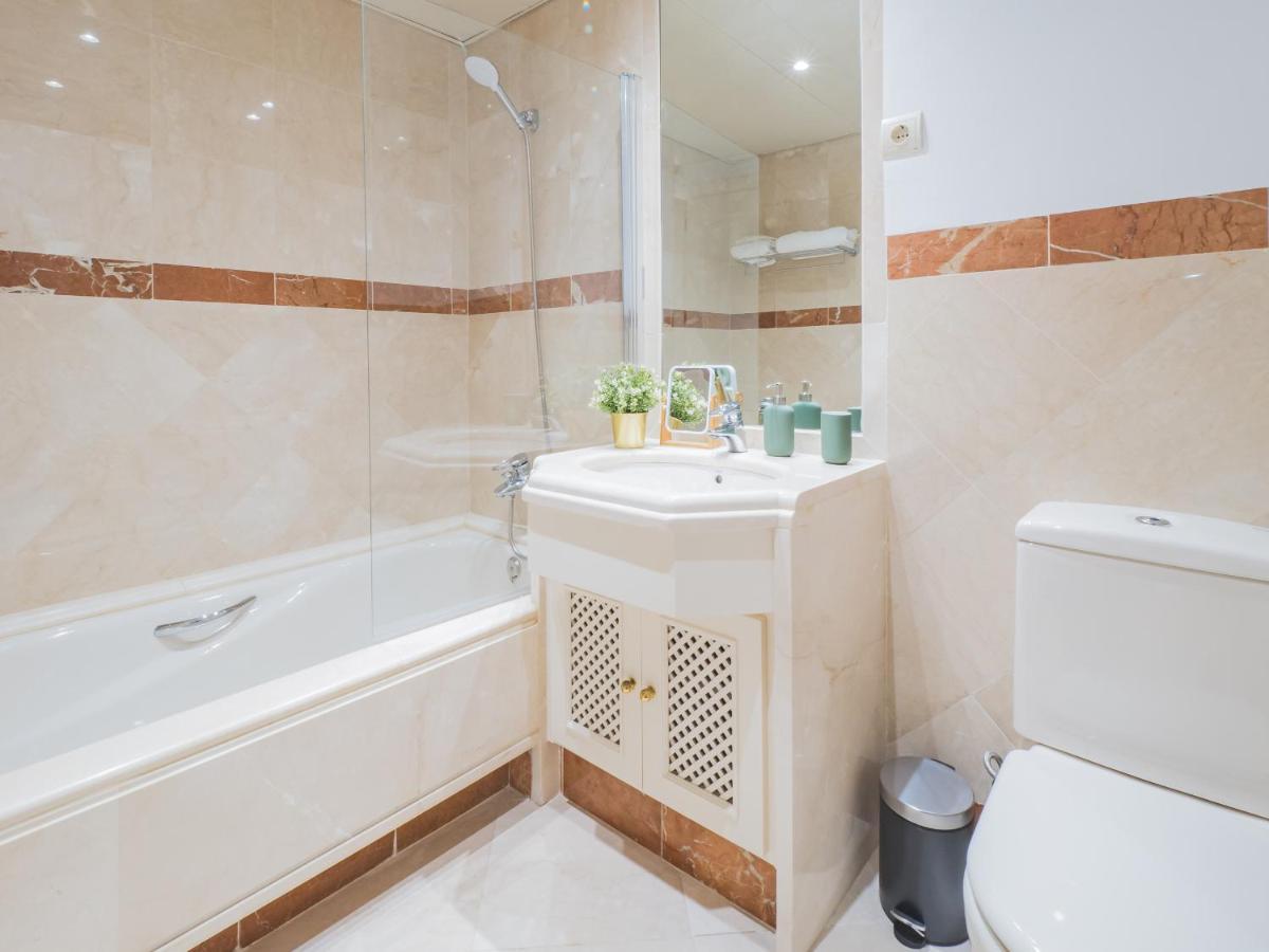 Apartment Cubo's & Parking Jardines De Don Carlos