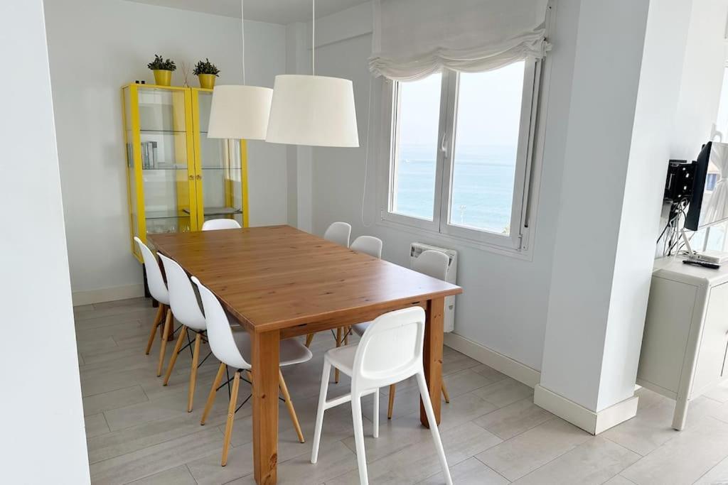 Piso A 50 Metros Del Mar - Mejores Vistas De Apartamento *