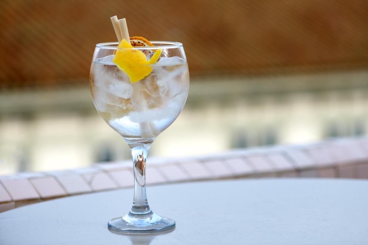 Mate Larios 4* Málaga