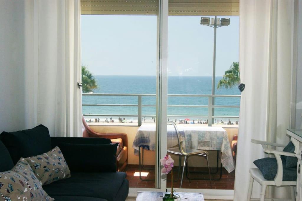 Apartamento Paseo Maritimo Playa Victoria Frontal Mar Cádiz