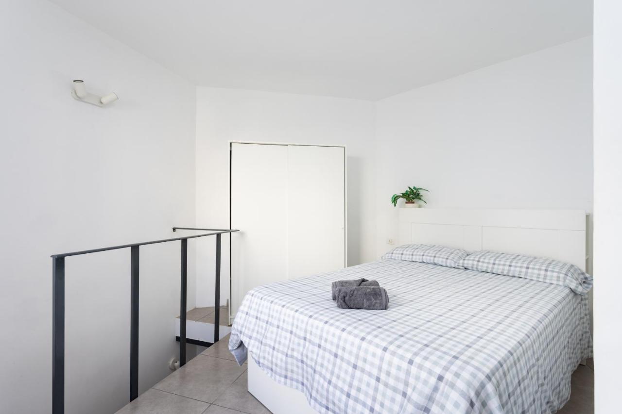 Apartment Home2book Duplex Disco Americas