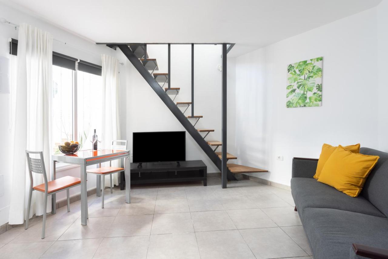 Home2book Duplex Disco Americas Apartment