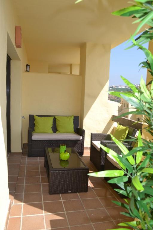 Duquesa Village 2115 Apartment