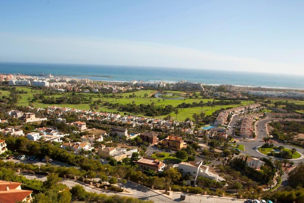 Porto Fino - De Luxe, Vue Almerimar