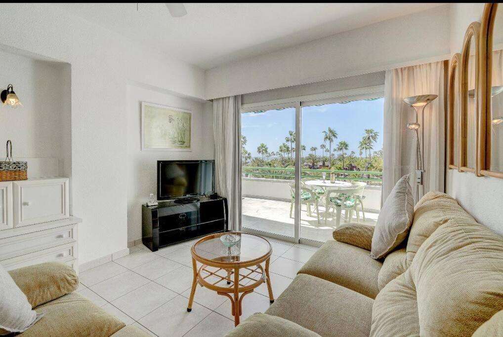 Altamira Beachfront Apartment, Costa Adeje