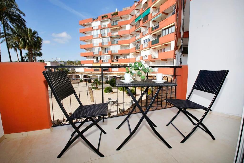 Apartamento Con Encanto En La Playa Del Arenal De Apartamento *