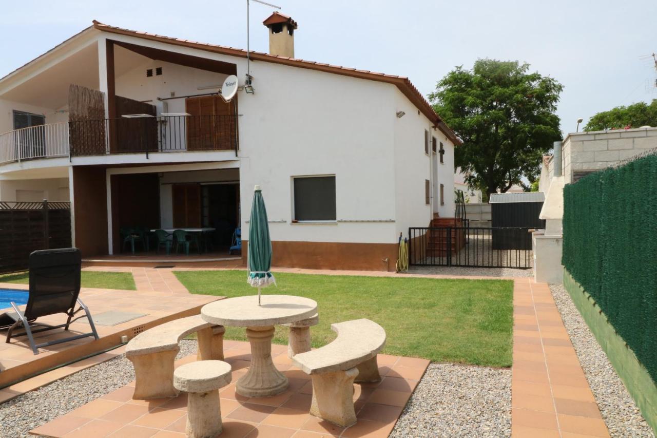 Peni 168a - Belle Maison Avec Piscine * Empuriabrava