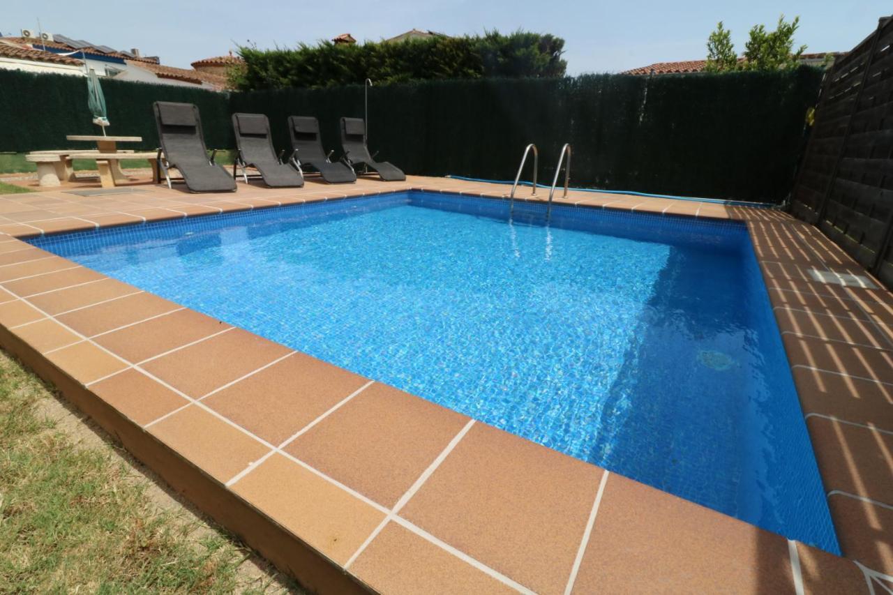 Peni 168a - Belle Maison Avec Piscine *