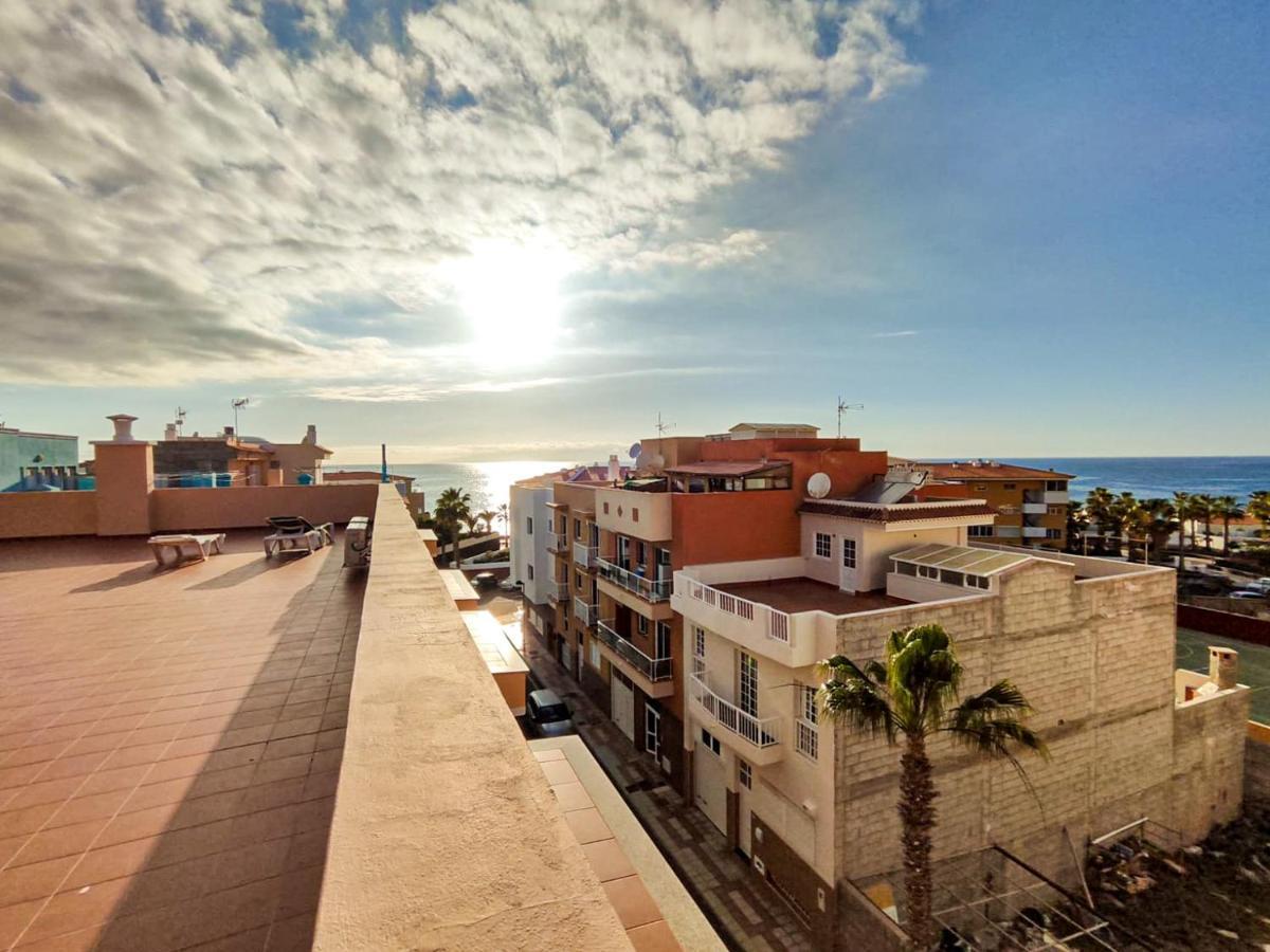 Apartment Beautiful Renovated With Air Conditioning Just Steps From The Sea In Playa de San Juan (Tenerife)