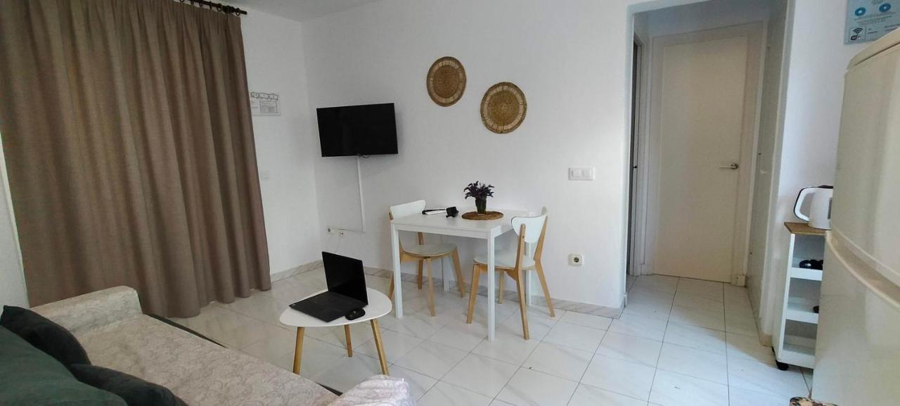 California Apartment Cala'N Blanes (Menorca)