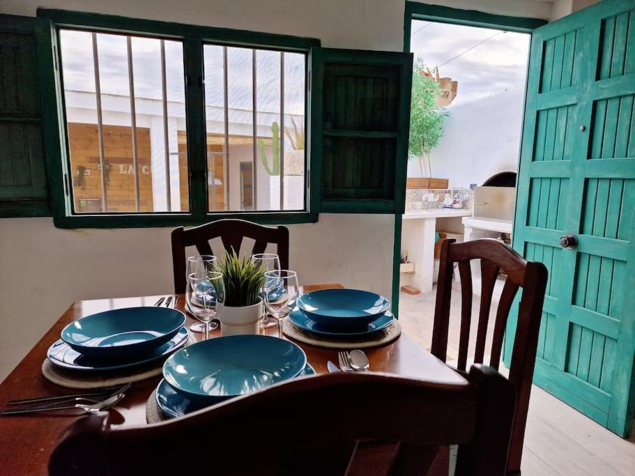 Con Terraza Y Barbacoa