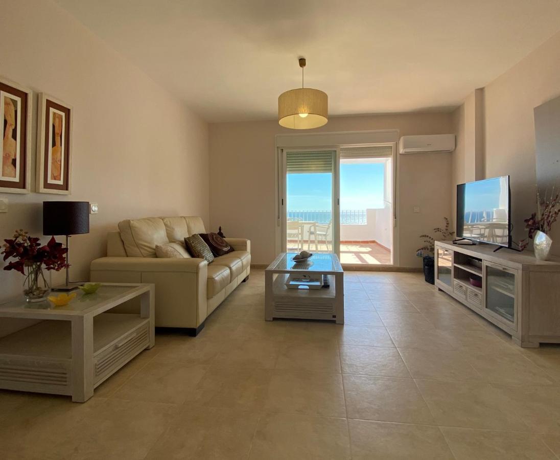 Apartamento Residencial Oasis 3 *