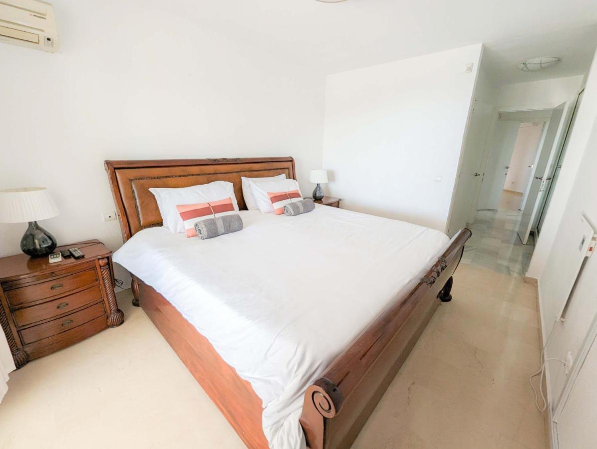 Apartamento Fantastic Views, Large With 3 Pools, Minutes From Beach And Golf Mijas Costa Spain *