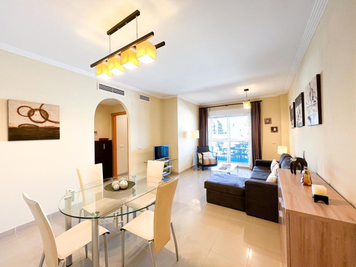 Acogedor De 2 A Solo 150 M De La Playa Sabinillas, Manilva Apartamento