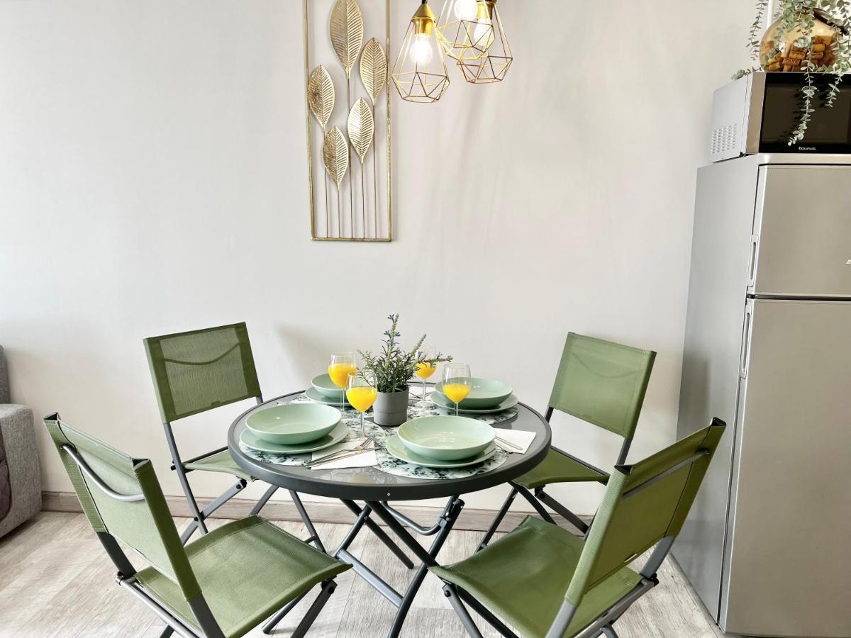 Amazing With Terrace Apartment *