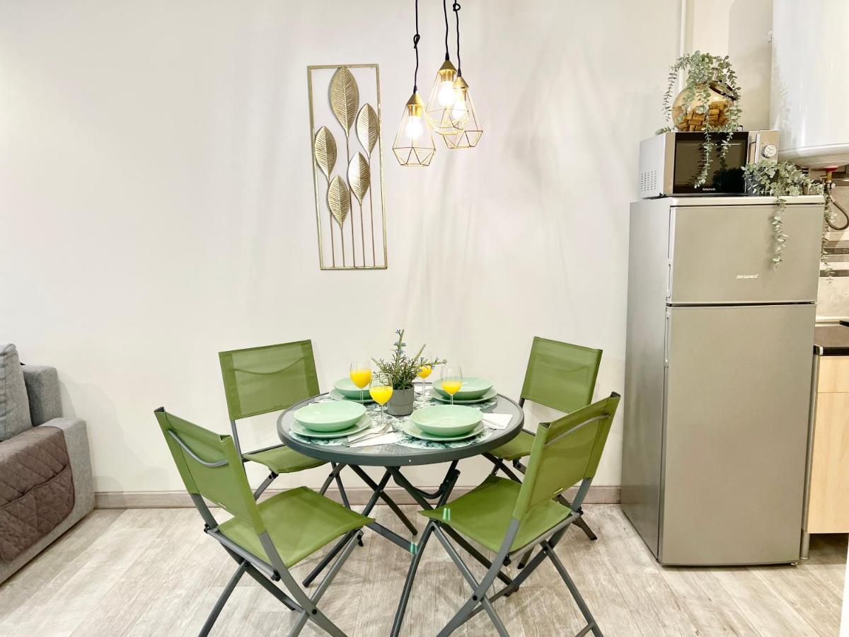 Amazing With Terrace Apartment Badalona