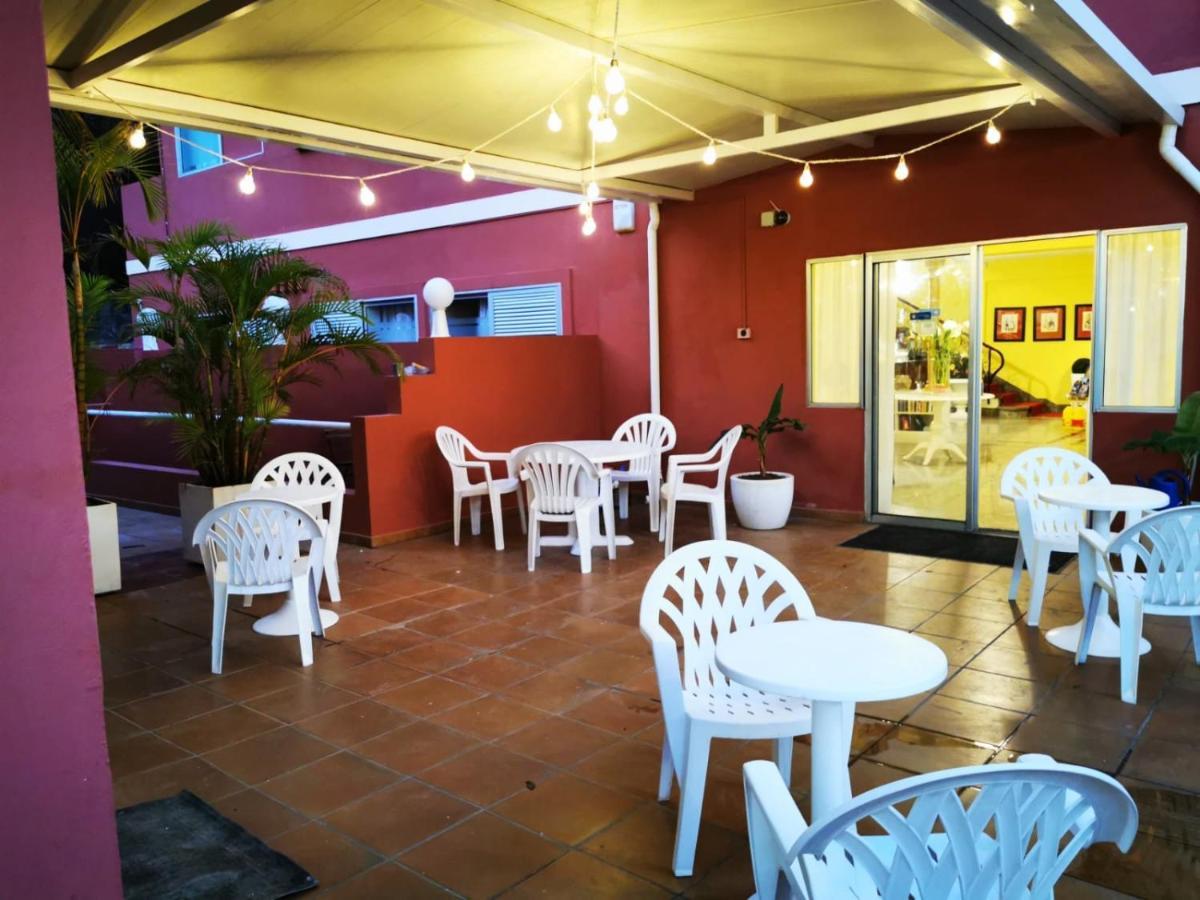 Oyo Don Cándido Hotel *