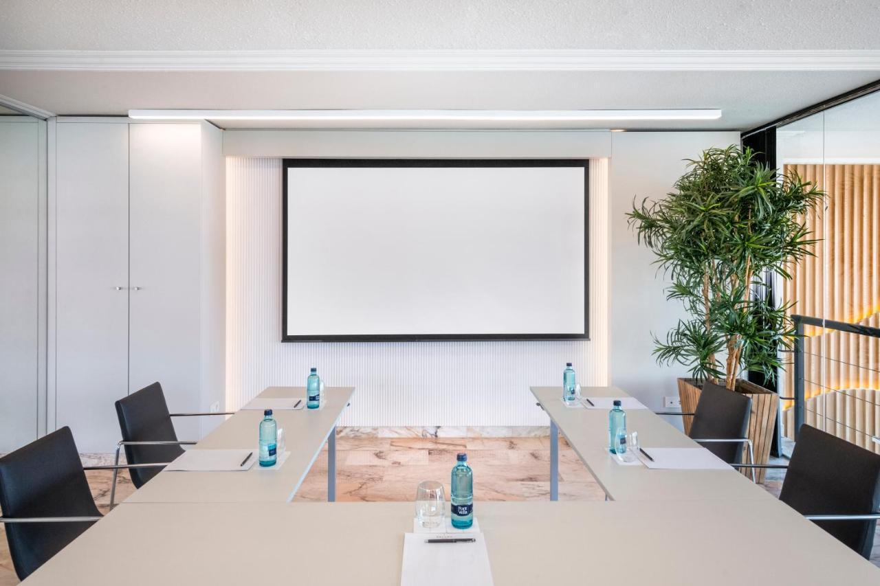 Hotel Salles Ciutat Del Prat Barcelona Airport 4*