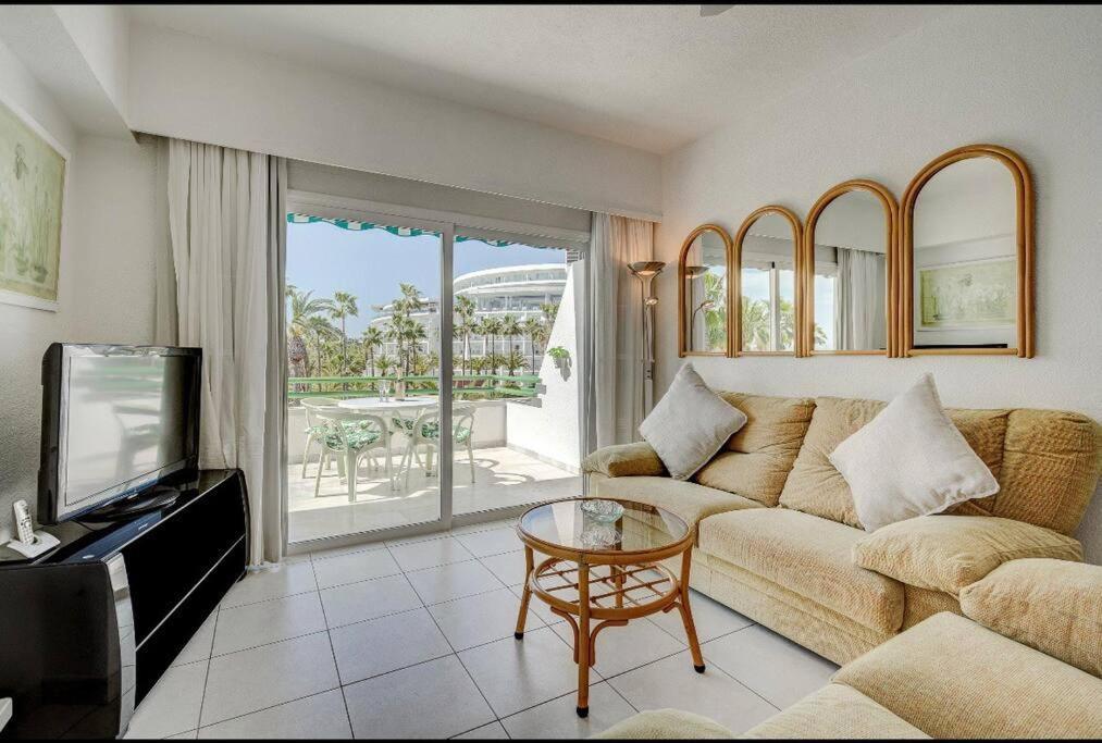 Altamira Beachfront Apartment, Costa Adeje * Costa Adeje (Tenerife)