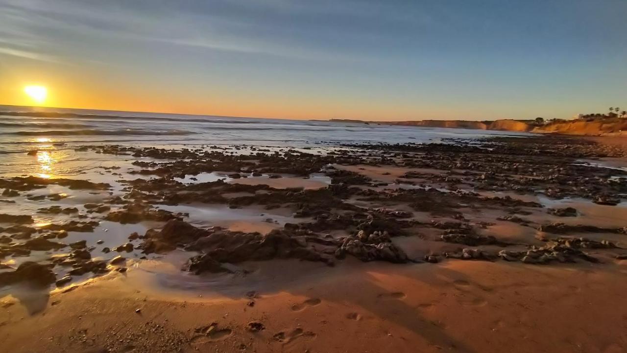 Con Terraza En Primera Línea De Playa