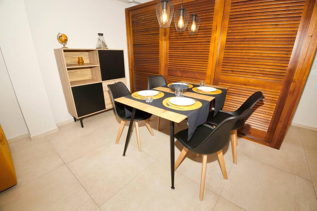 Apartamento Con Encanto En La Playa Del Arenal De * Jávea