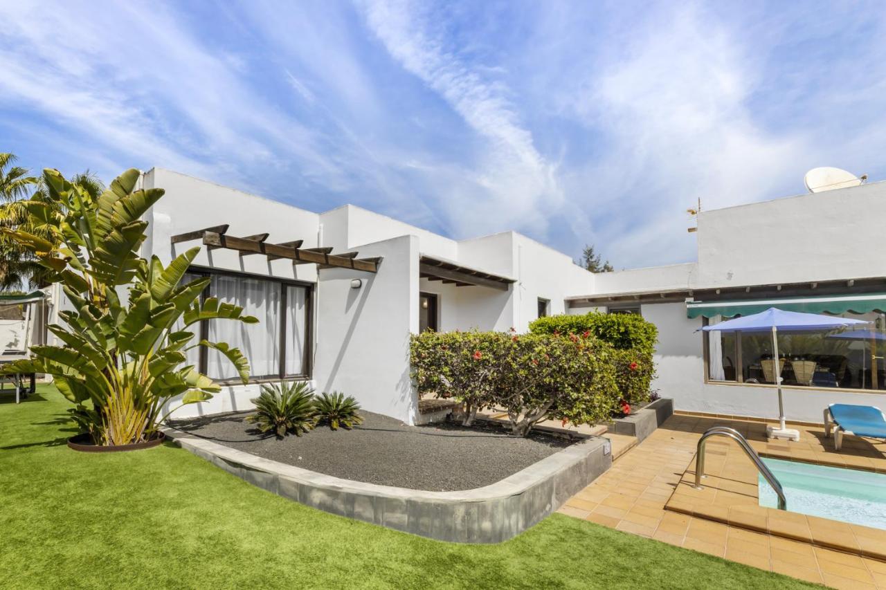 Josephine Villa Tias