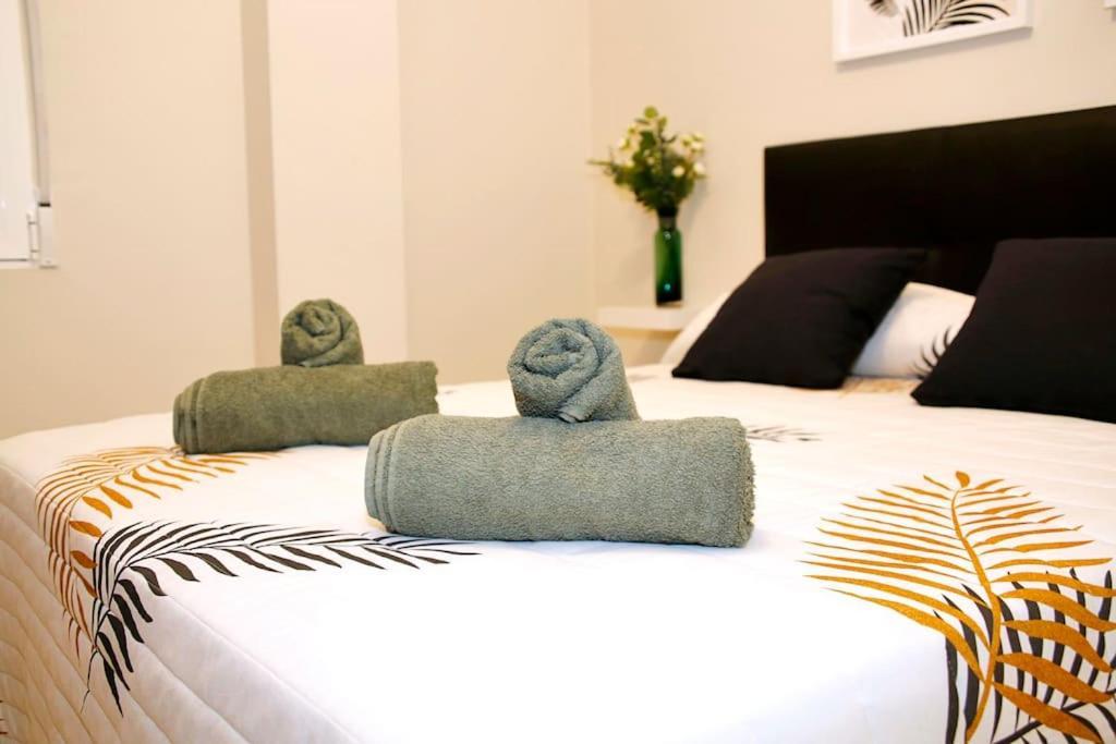 Apartamento Con Encanto En La Playa Del Arenal De Apartamento