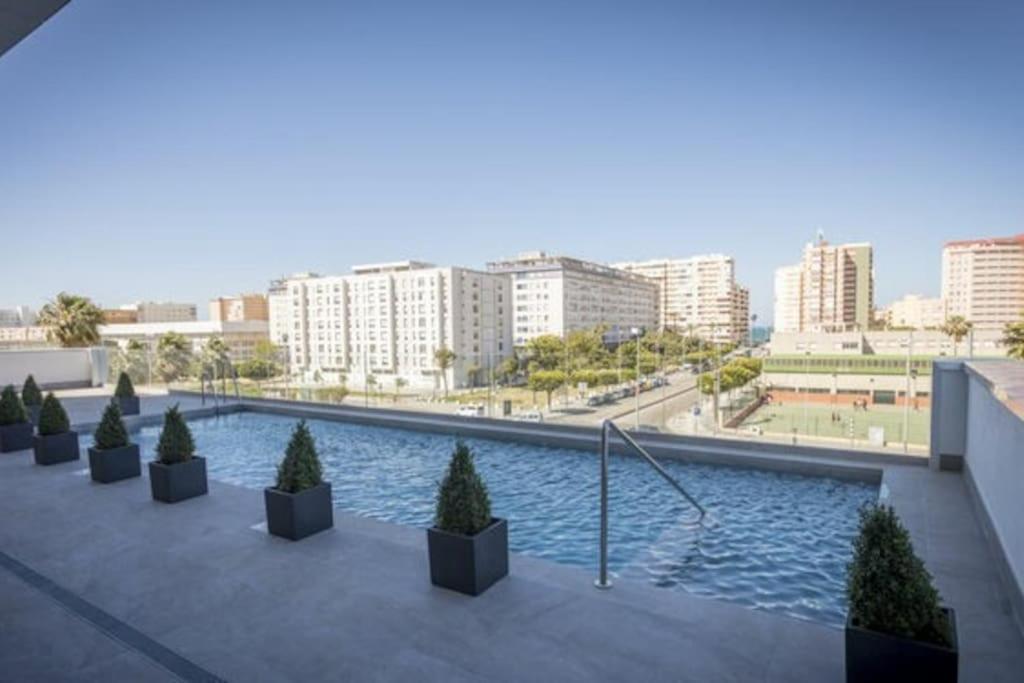 Torre D'arenas, Playa Victoria, Piscina Y Parking Cadiz