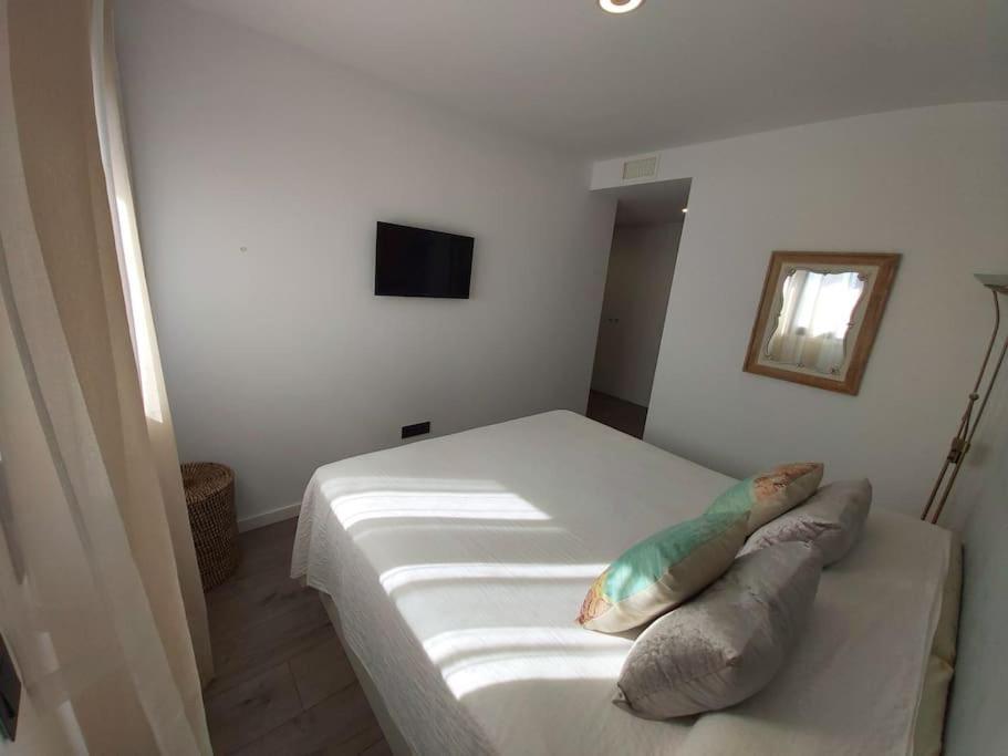 Apartment Torre D'arenas, Playa Victoria, Piscina Y Parking Cadiz