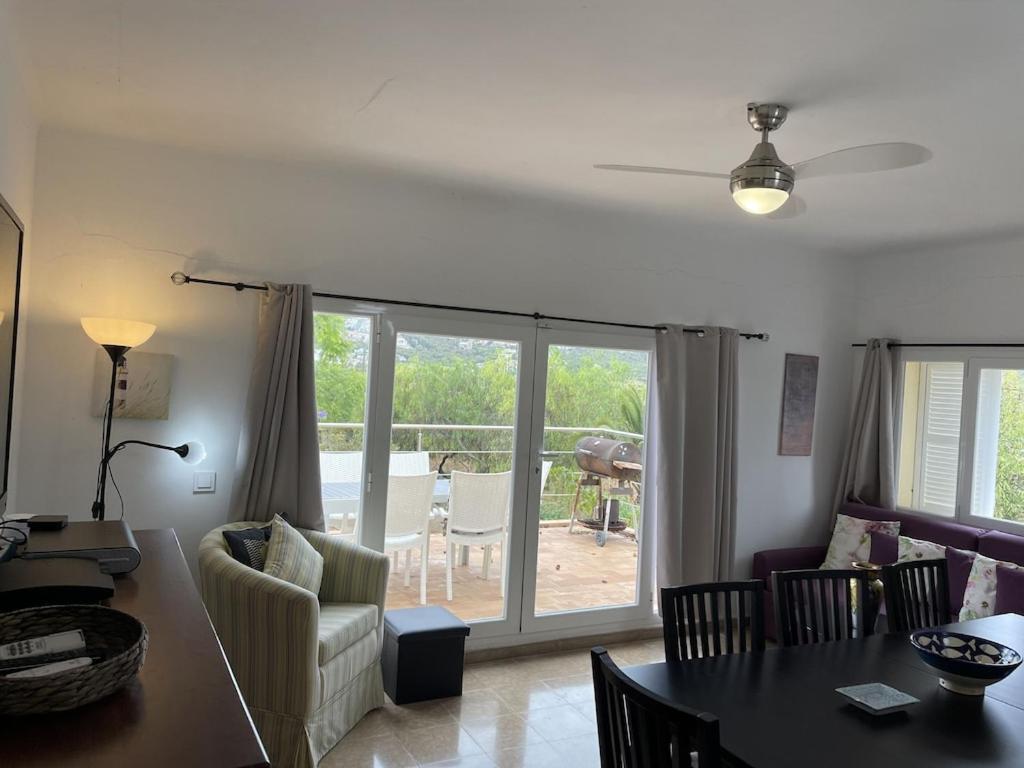 Сasa de vacaciones Port D'andratx Beautiful House, Swimming Pool & Jacuzzi 10-22 People