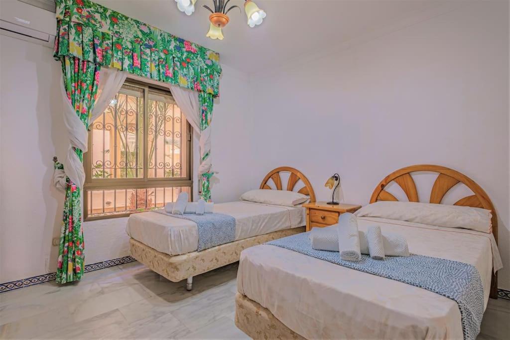 Beachfront Double Aptm - Magic Urb Las Mimosas Apartment