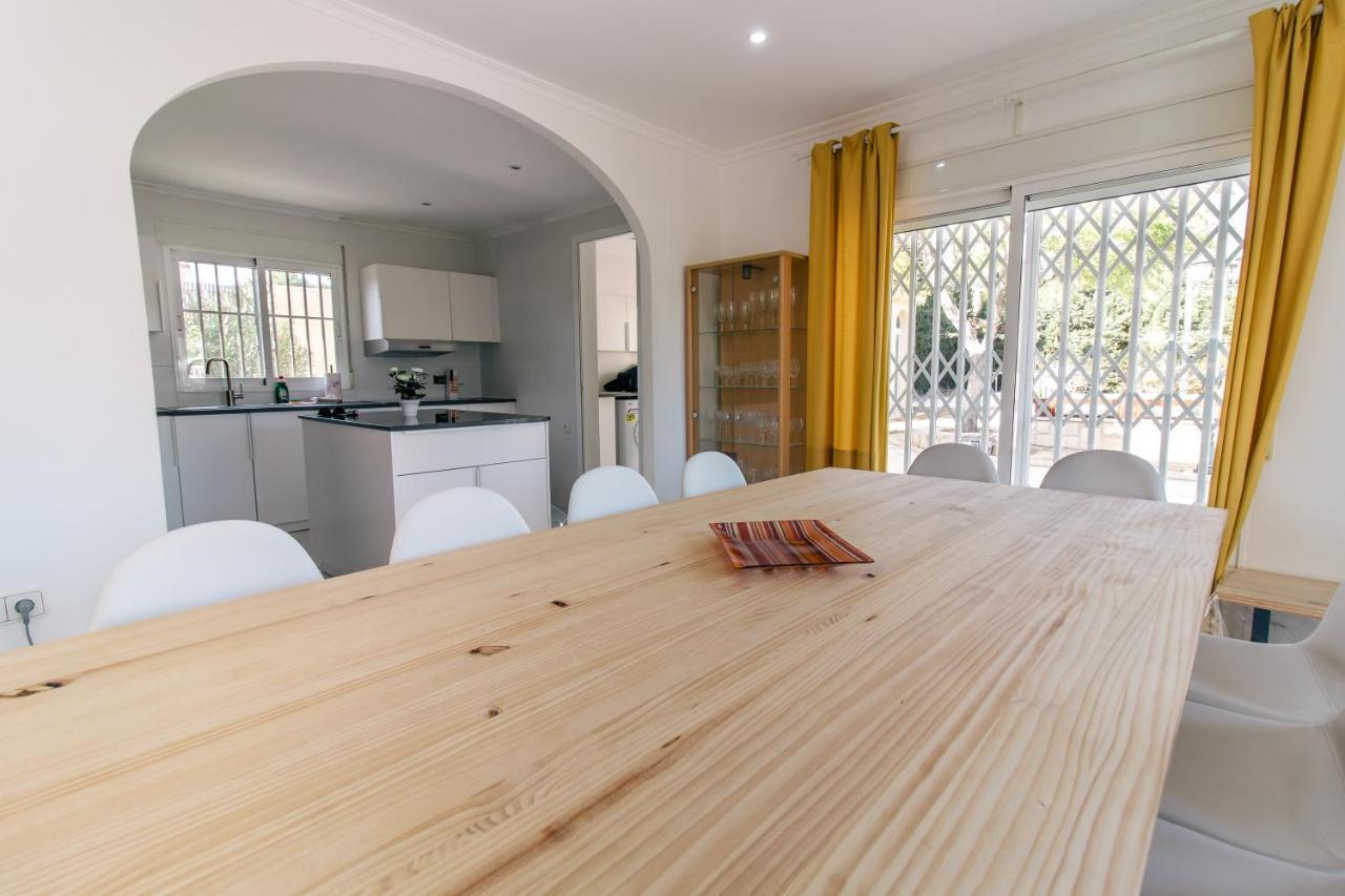 Villa Reyets 4 Bed 3 Bath Private Pool
