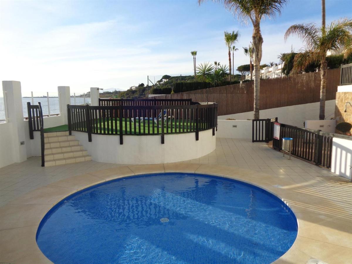 Holidays In Puerta Del Mar Ref2065 Apartment Sitio de Calahonda