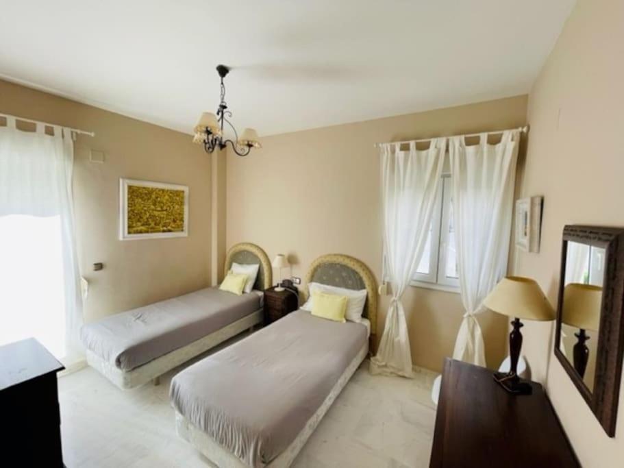 Milla De Oro Apartamento *