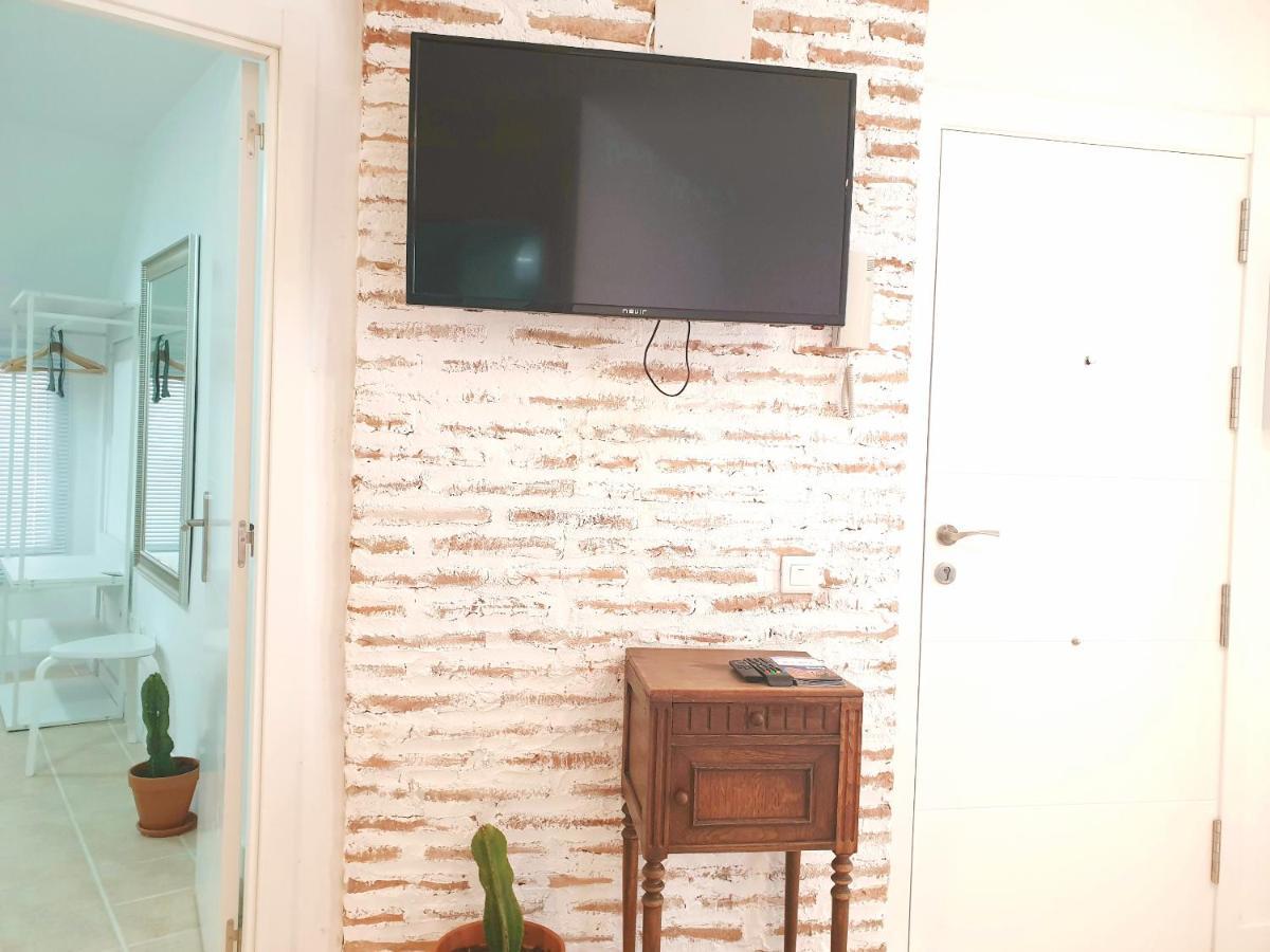 Economical Homes In Center Apartamento