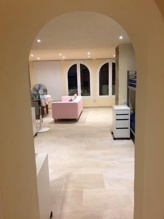 Port D'andratx Beautiful House, Swimming Pool & Jacuzzi 10-22 People