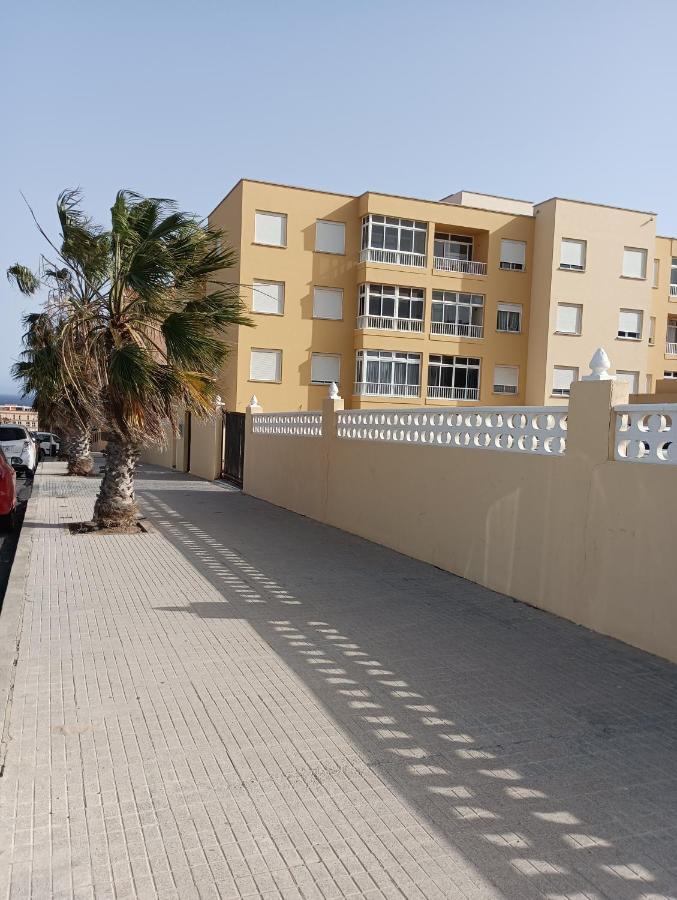 Fantastico Piso Con Piscina Y Balcon En * El Medano (Tenerife)