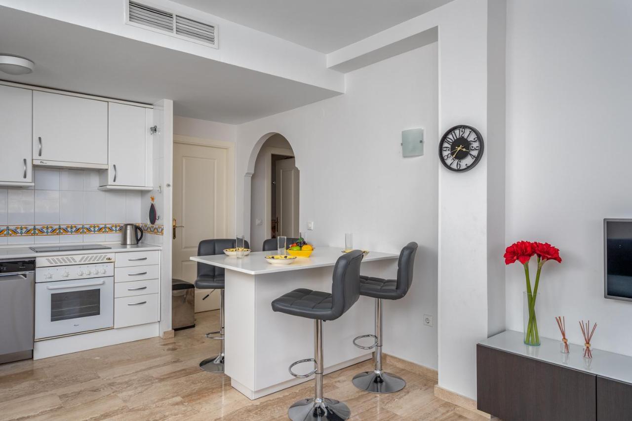 Bright Terrace In Riviera Del Sol By Costarentals - Ref 167