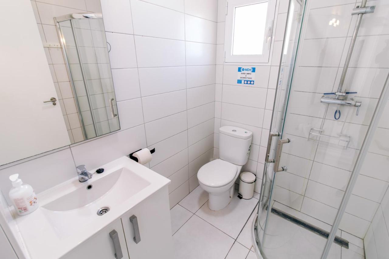Reyets 4 Bed 3 Bath Private Pool *