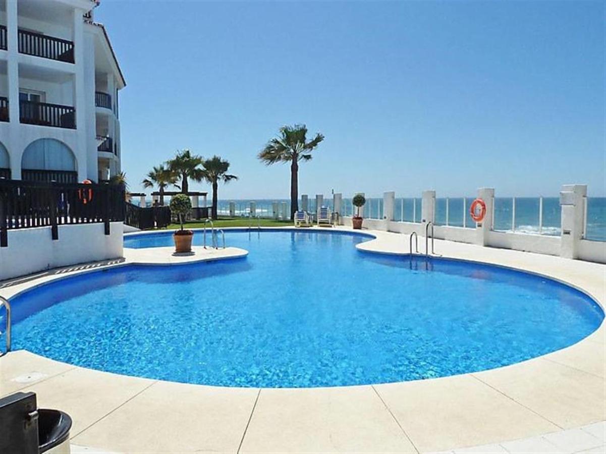 Apartment Holidays In Puerta Del Mar Ref2065 Sitio de Calahonda