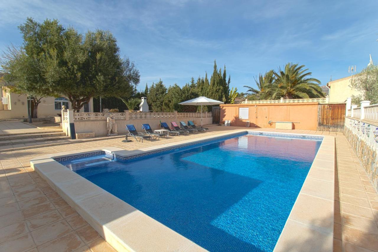 Reyets 4 Bed 3 Bath Private Pool Villa
