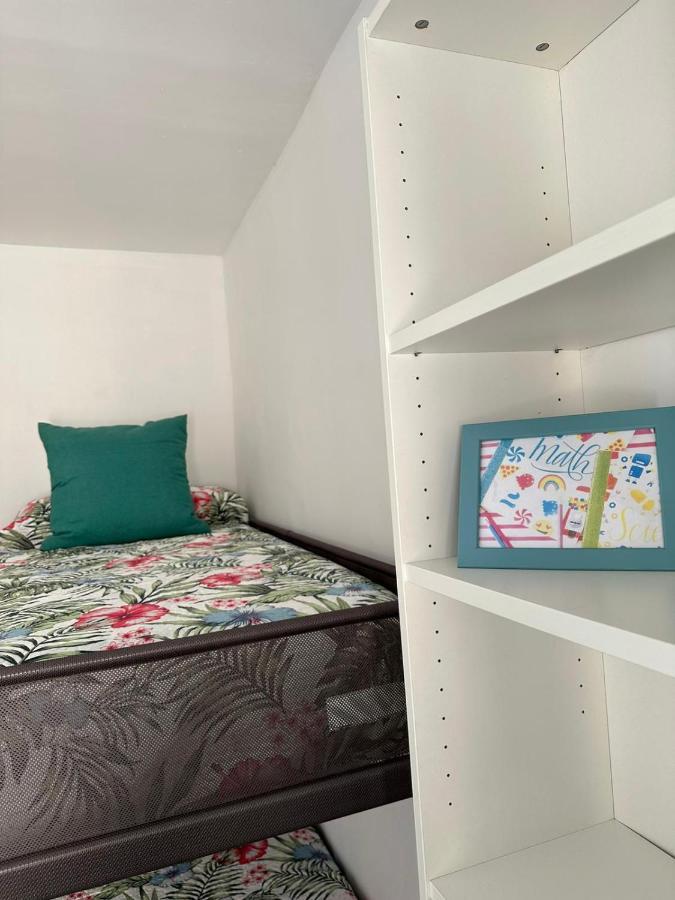 Entero. Piso En El Centro De El Vendrell. Apartamento *